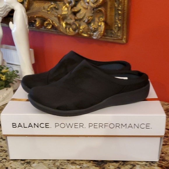 copper fit restore slip on shoe